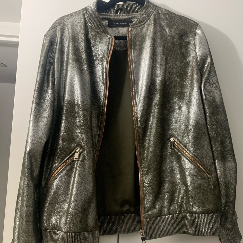 Cute 3/4 jacket.